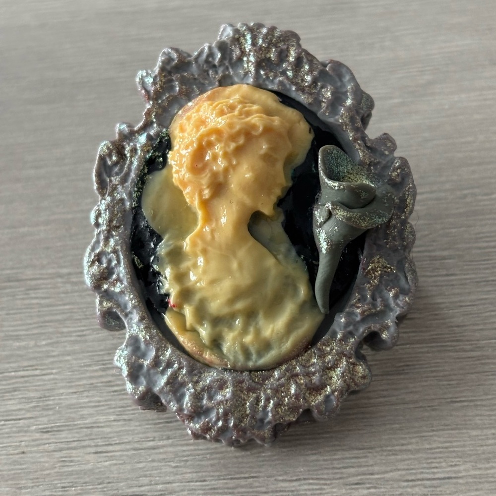 🌷5/25$ Handmade by MJ polymer clay Cameo Brooch with Glitter Accents